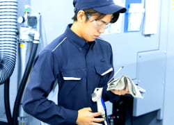 技能職 技能工(マシンオペレーター)